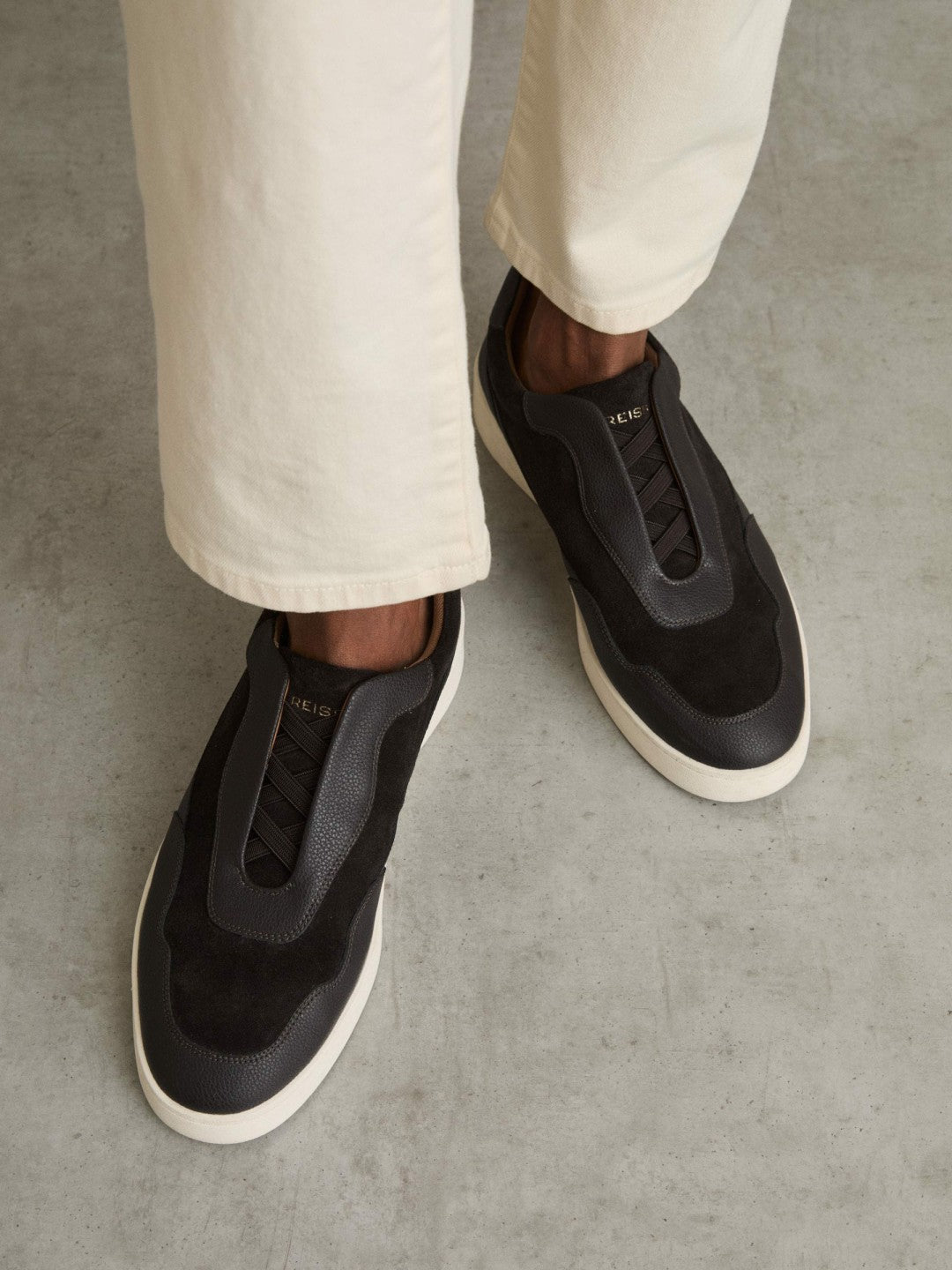 Reiss Value - Leather Elasticated-Lace Trainers in Espresso Brown