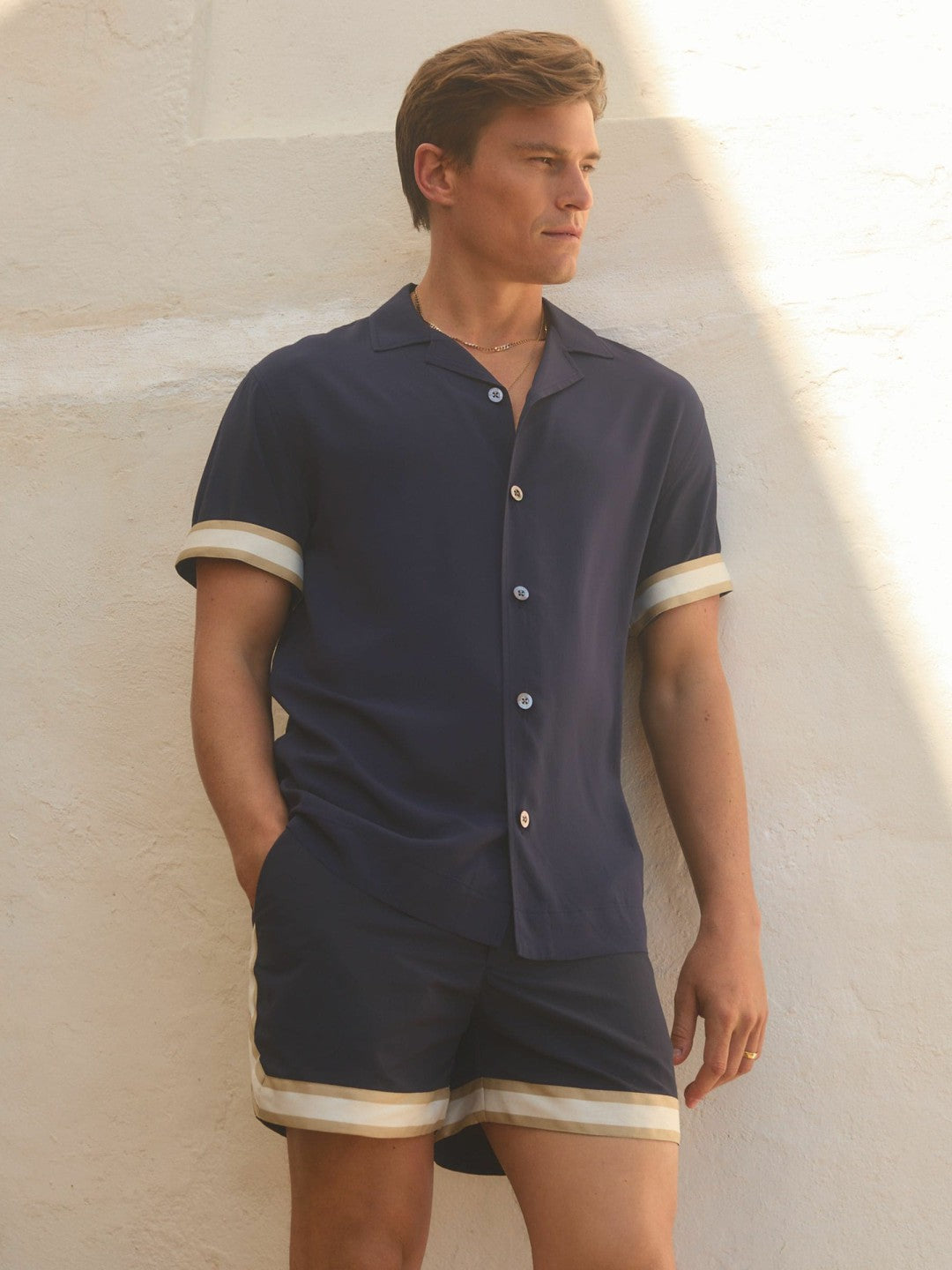Reiss Popular Choice - | Ché Cuff Detail Cuban Collar Shirt in Navy