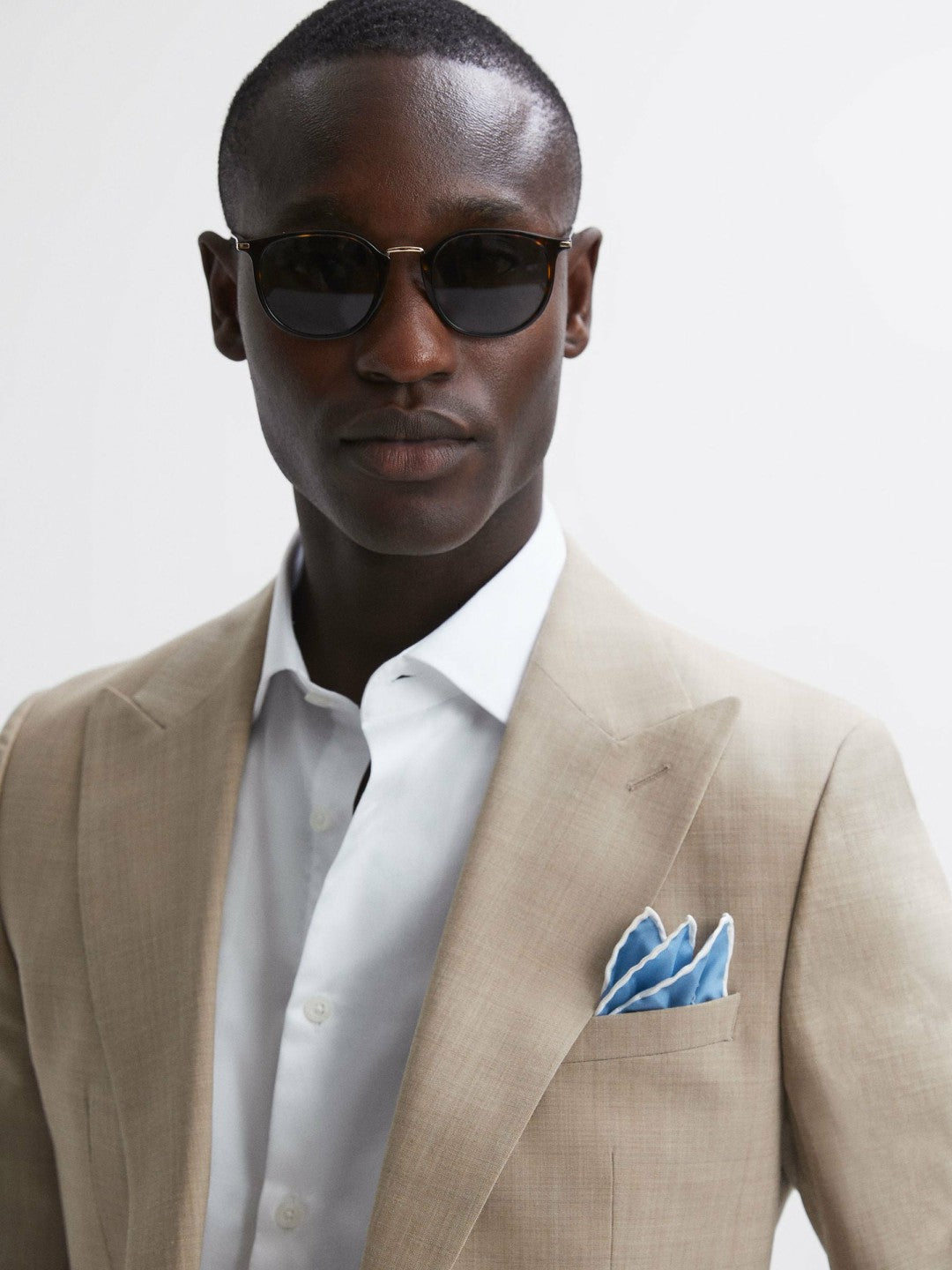 Reiss Savings - Plain Silk Pocket Square in Soft Blue