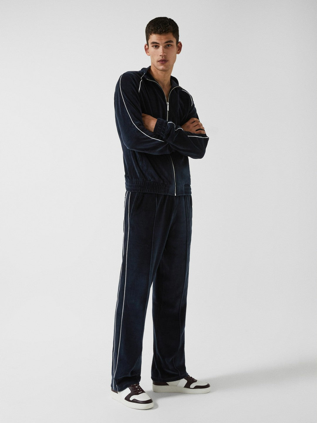 Reiss Best Seller - Velour Jogger With Piping in Navy