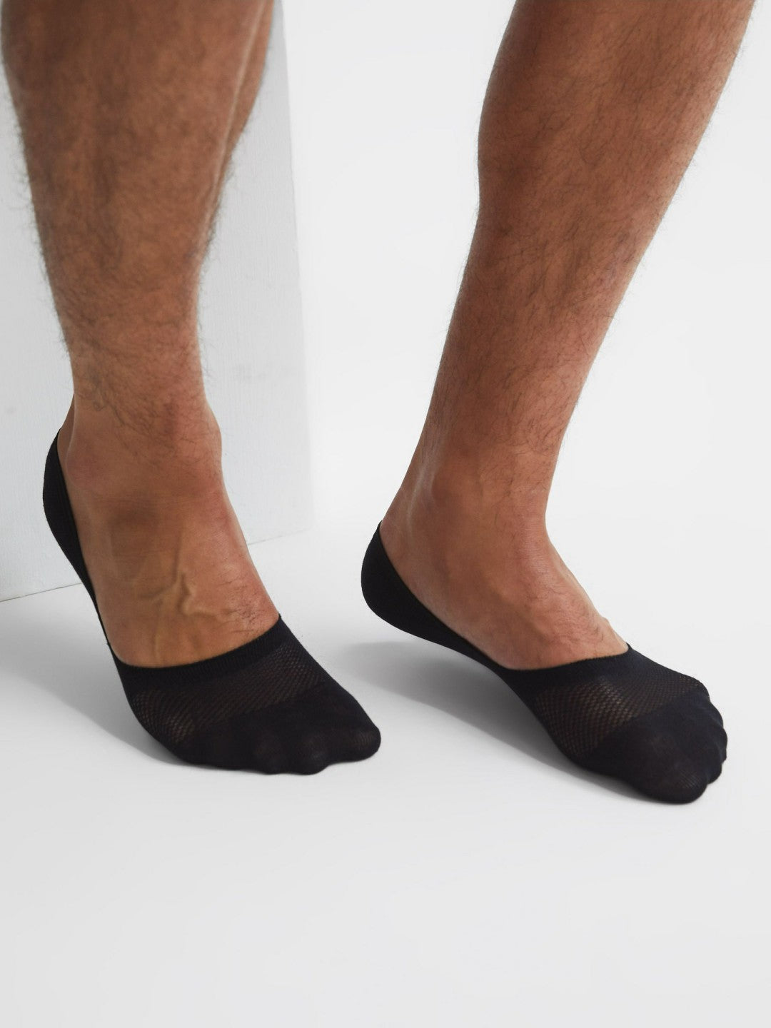 Reiss Featured - Trainer Socks in Black