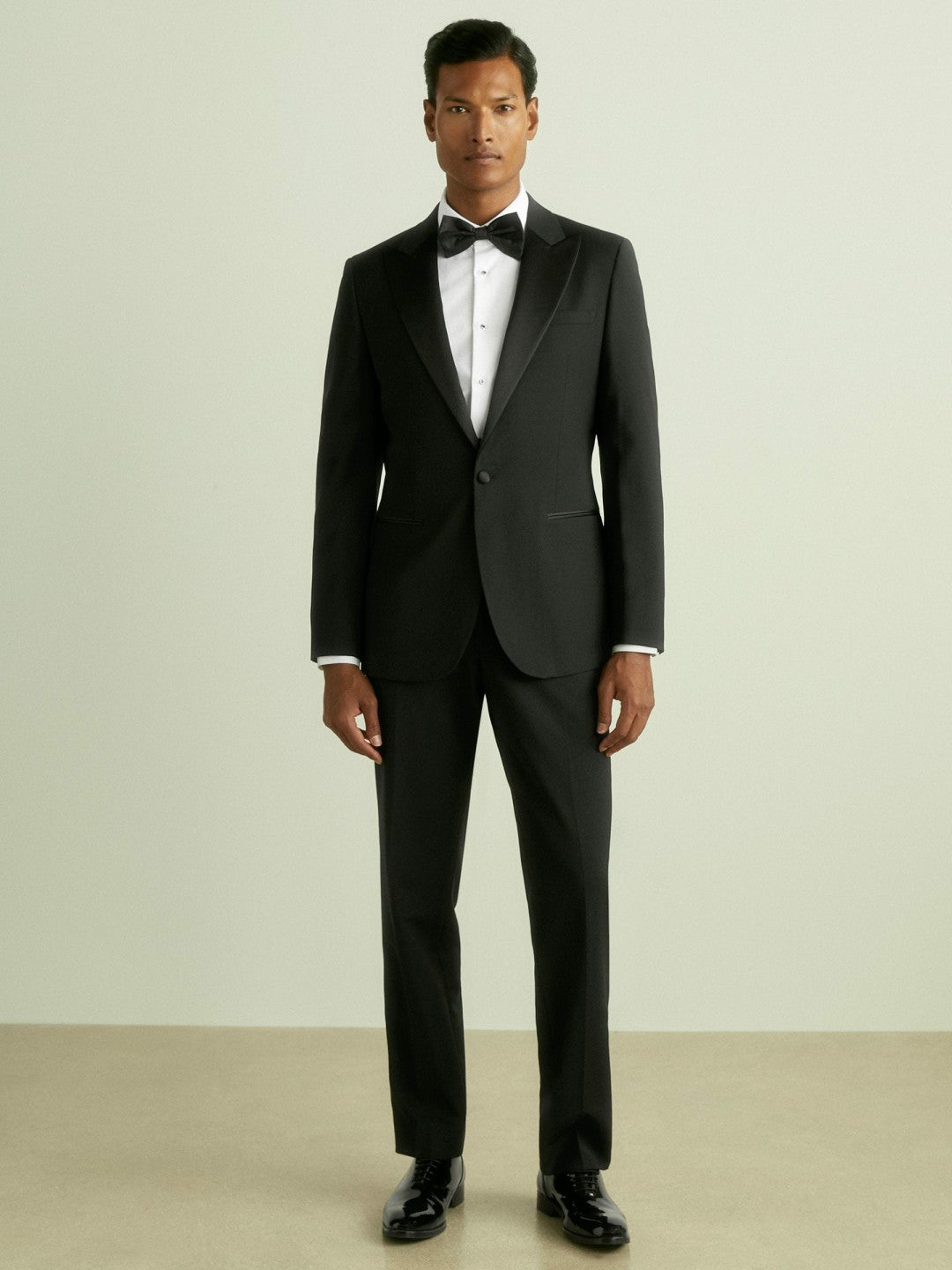 Reiss Affordable - Regular Fit Single Breasted Tuxedo Jacket in Black