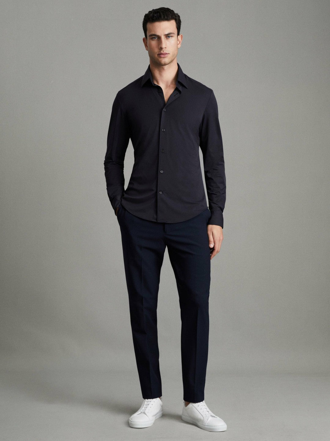 Reiss Savings - Regular Fit Button-Through Travel Shirt in Navy