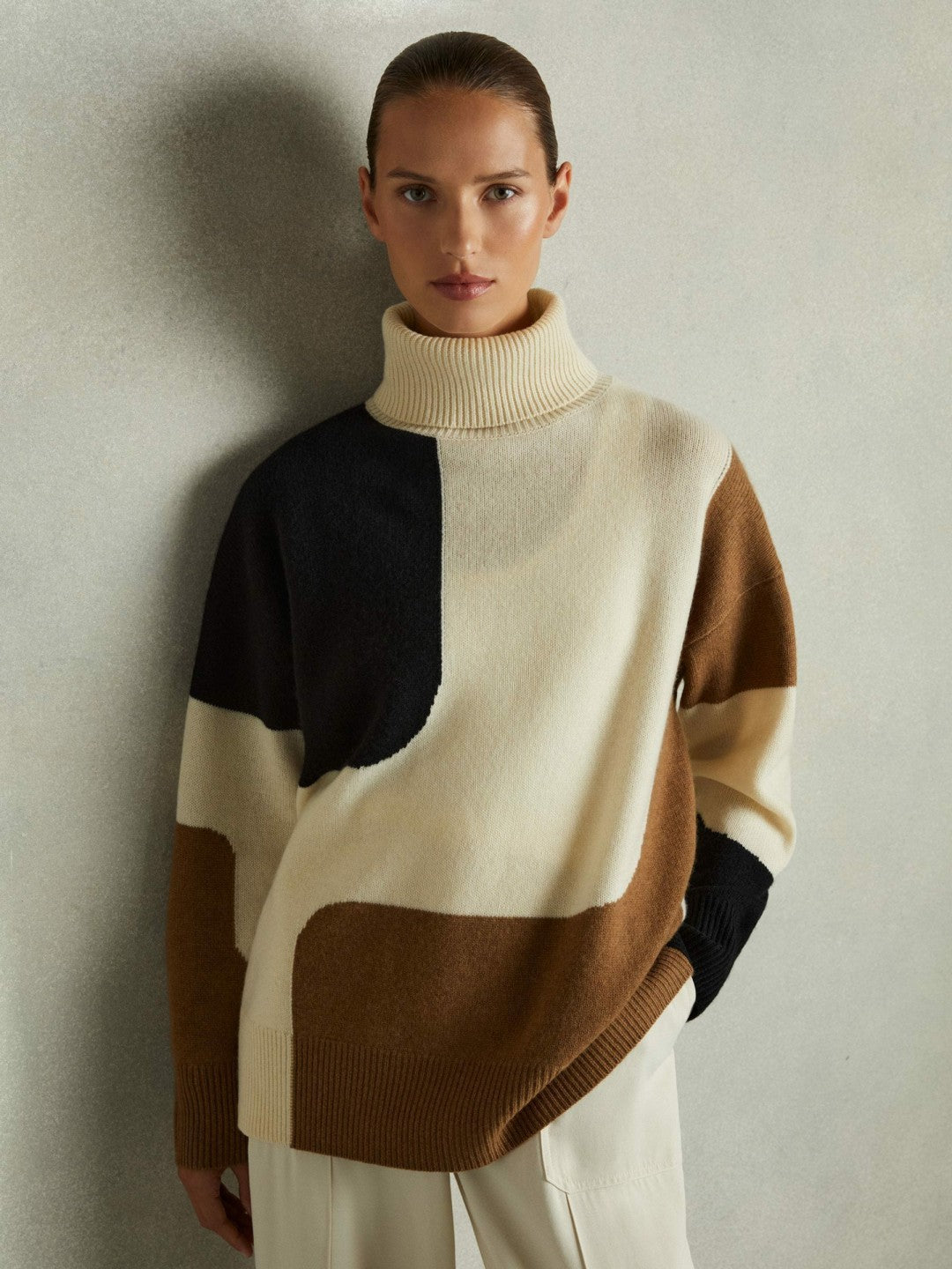 Reiss Affordable - Wool-Cashmere Colourblock-Intarsia Jumper in Cream/Brown