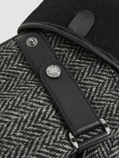 Reiss Popular Choice - Leather And Wool-Blend Herringbone Gloves in Black