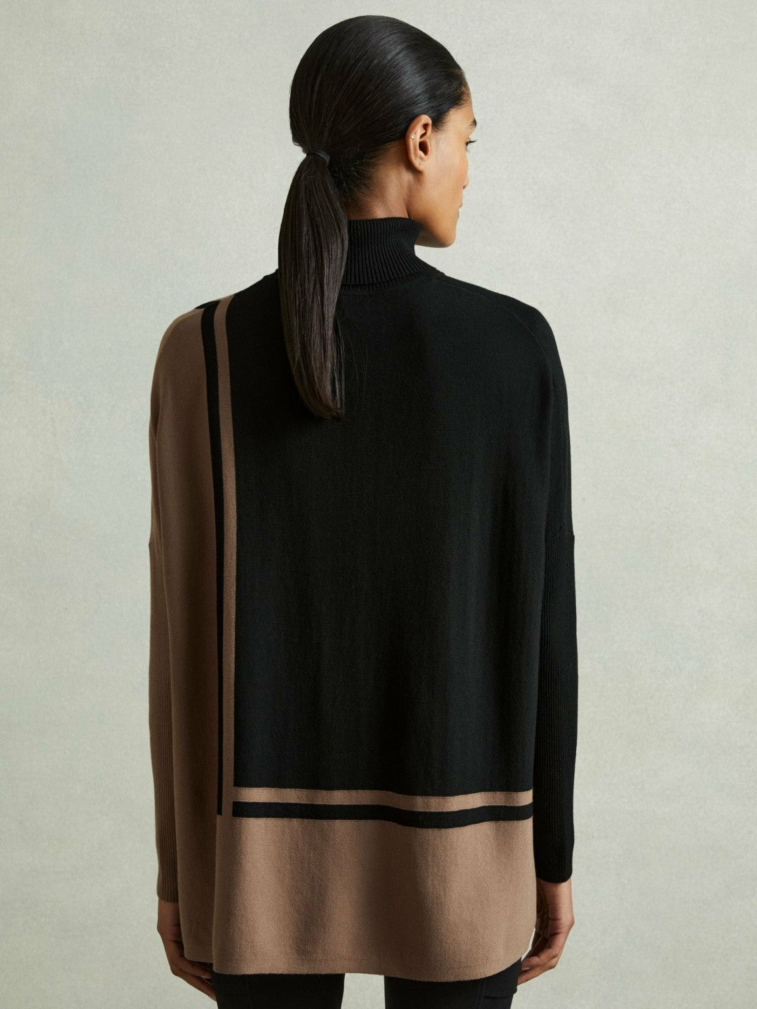 Reiss Offer - Colourblock Roll Neck Split Hem Jumper in Black/Mink