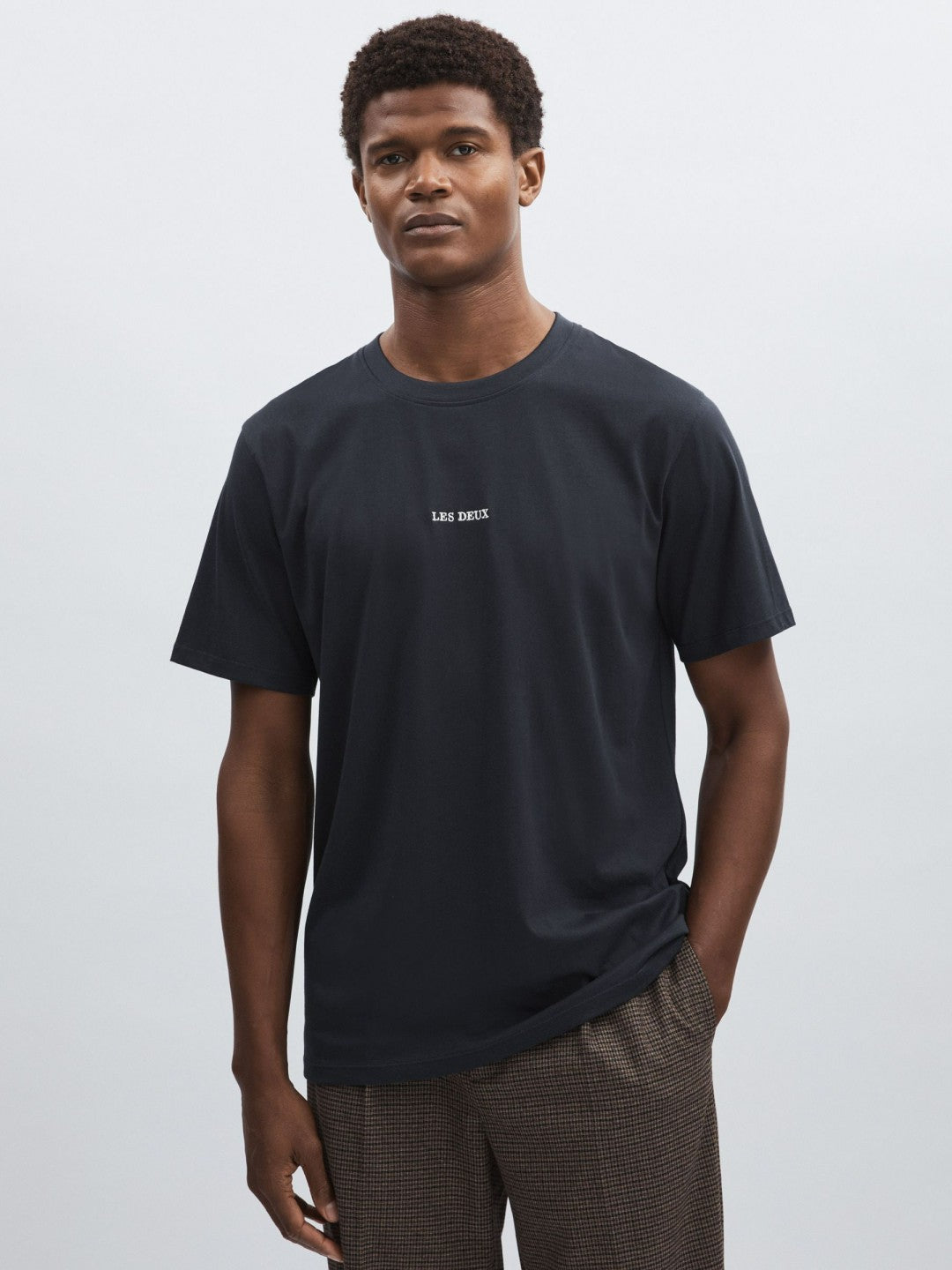 Reiss Popular Choice - Les Deux Cotton Logo T-Shirt in Navy Blue