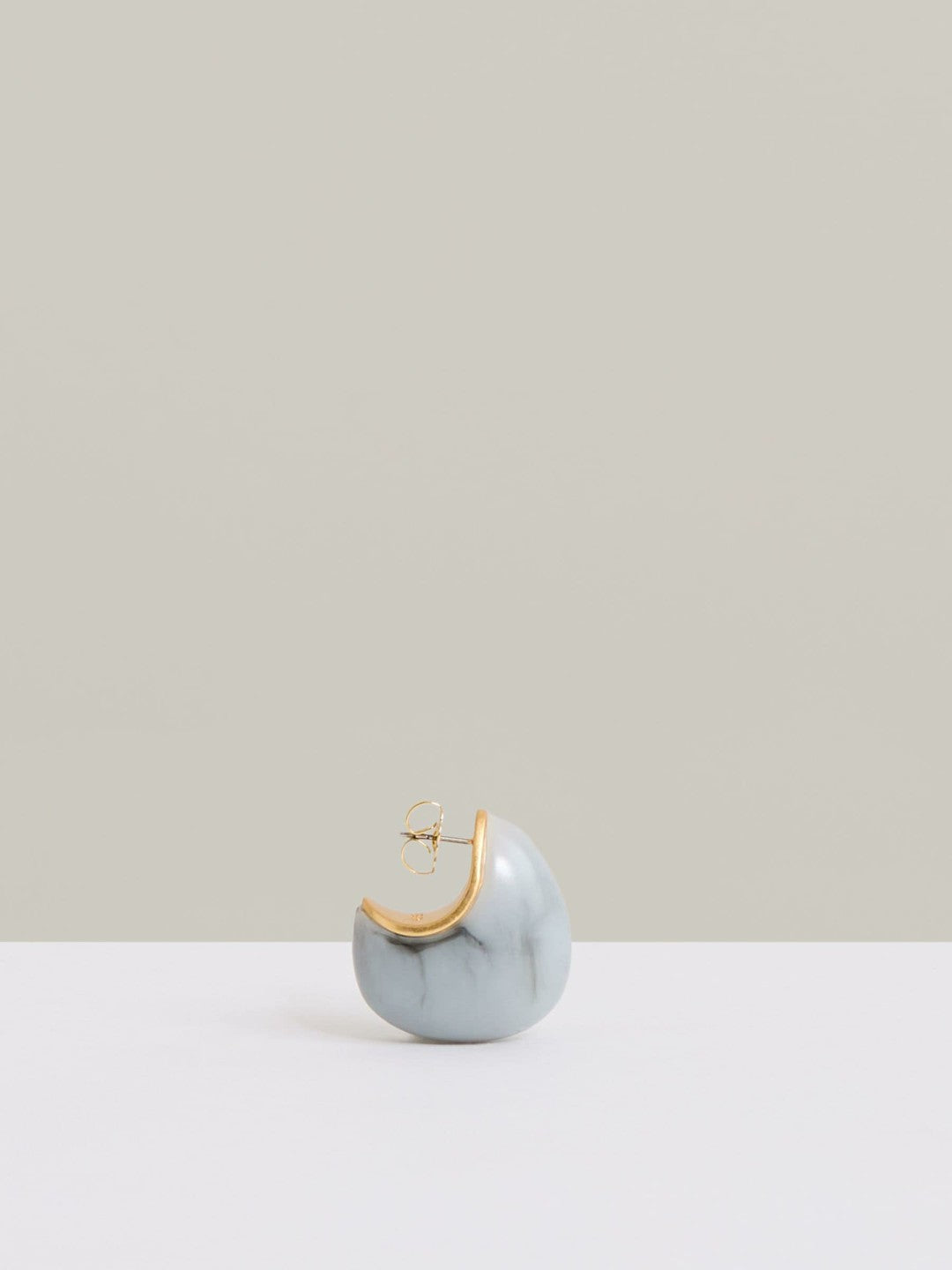 Reiss Savings - Curve Marble Scoop Earrings in Gold Tone