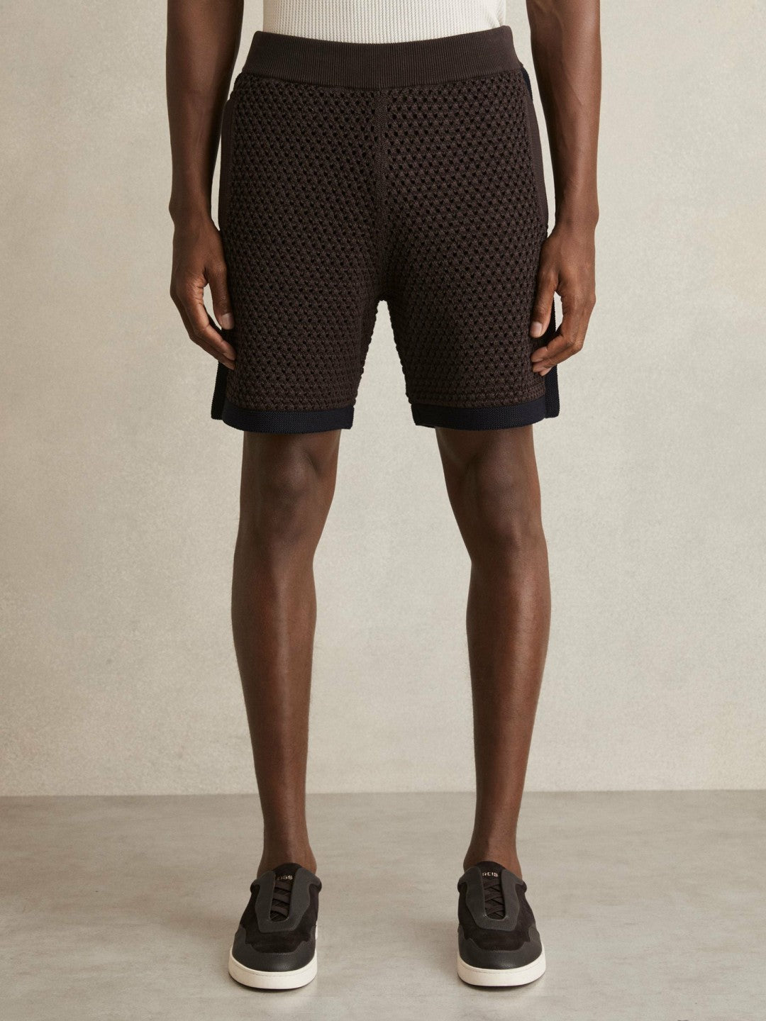 Reiss Sale - Cotton-Blend Crochet Shorts in Chocolate/Navy