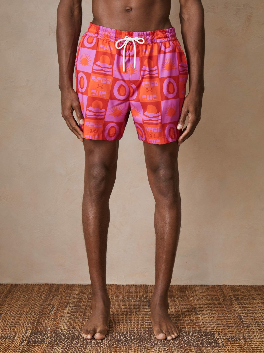 Reiss Featured - | Ché Sunset-Print Swim Shorts in Orange/Pink