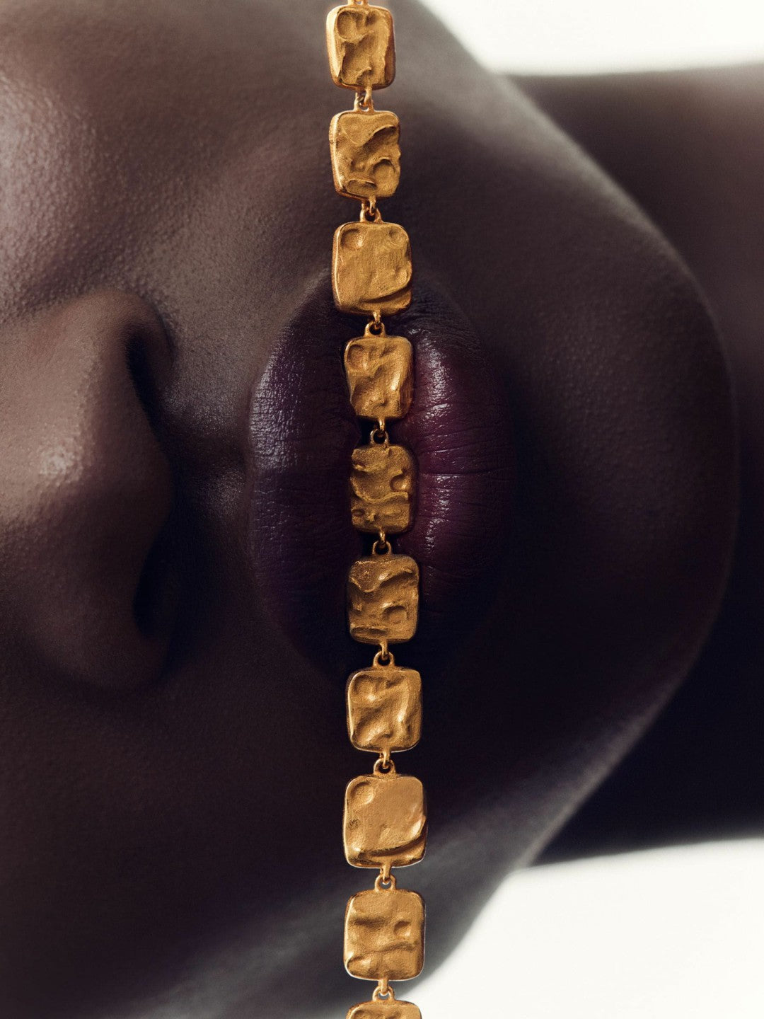 Reiss Molten Square Necklace in Gold Tone