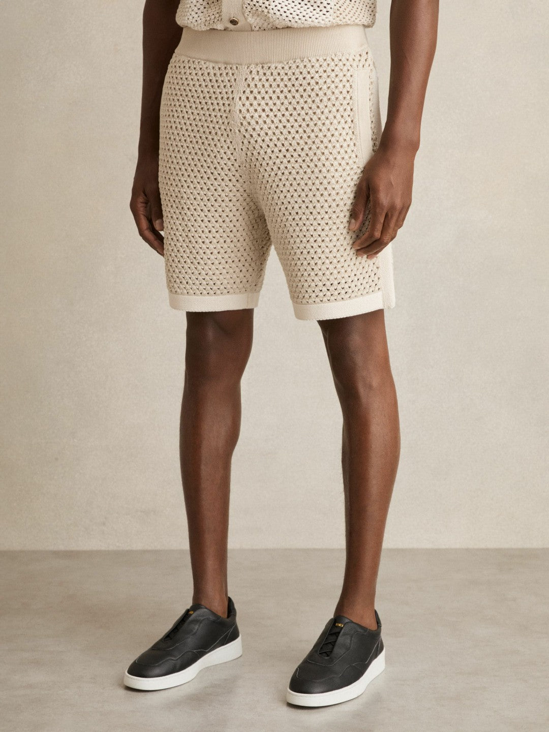 Reiss Sale - Cotton-Blend Crochet Shorts in Taupe/Off White