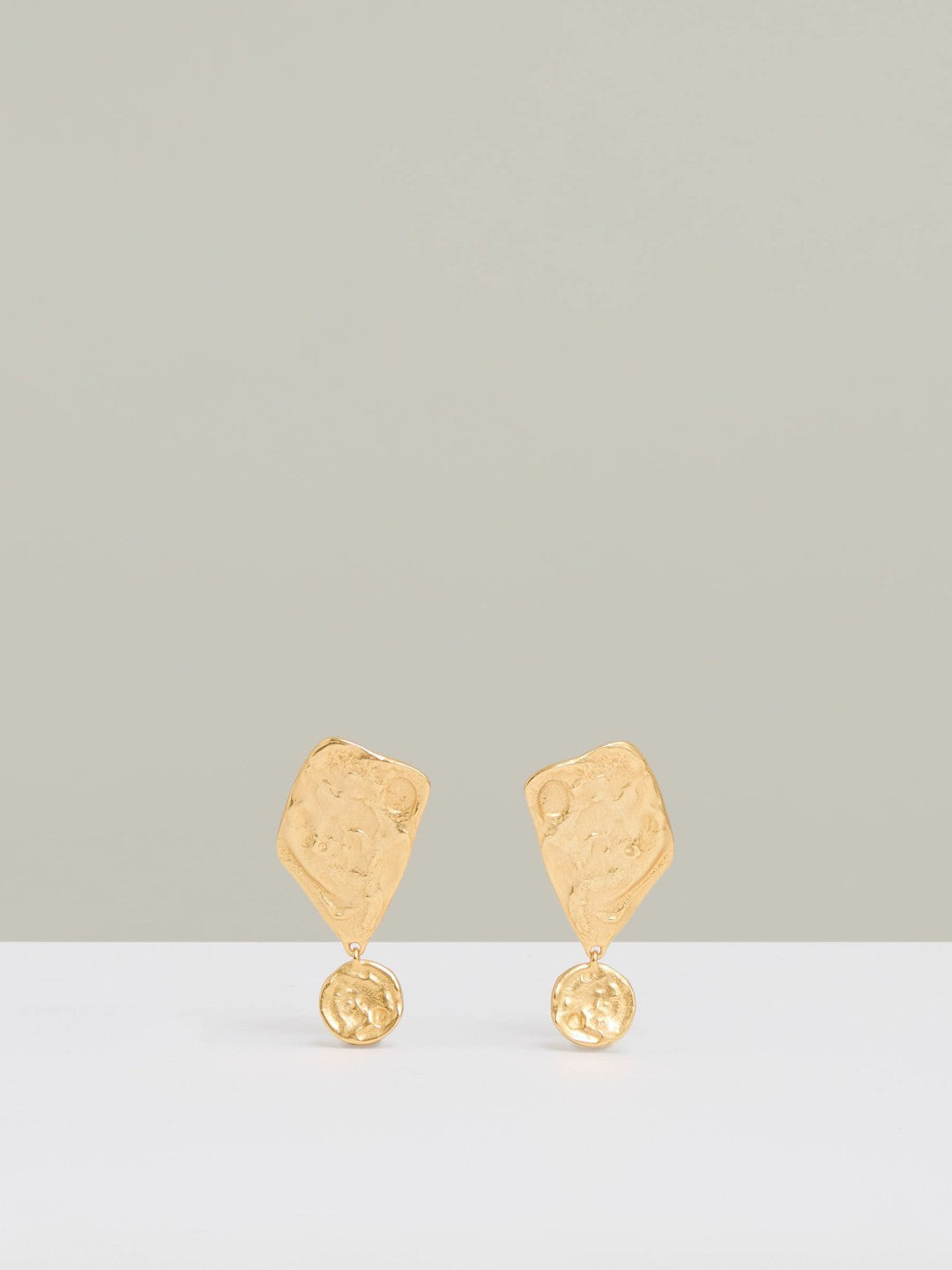 Reiss Value - Molten Large Drop Earrings in Gold Tone