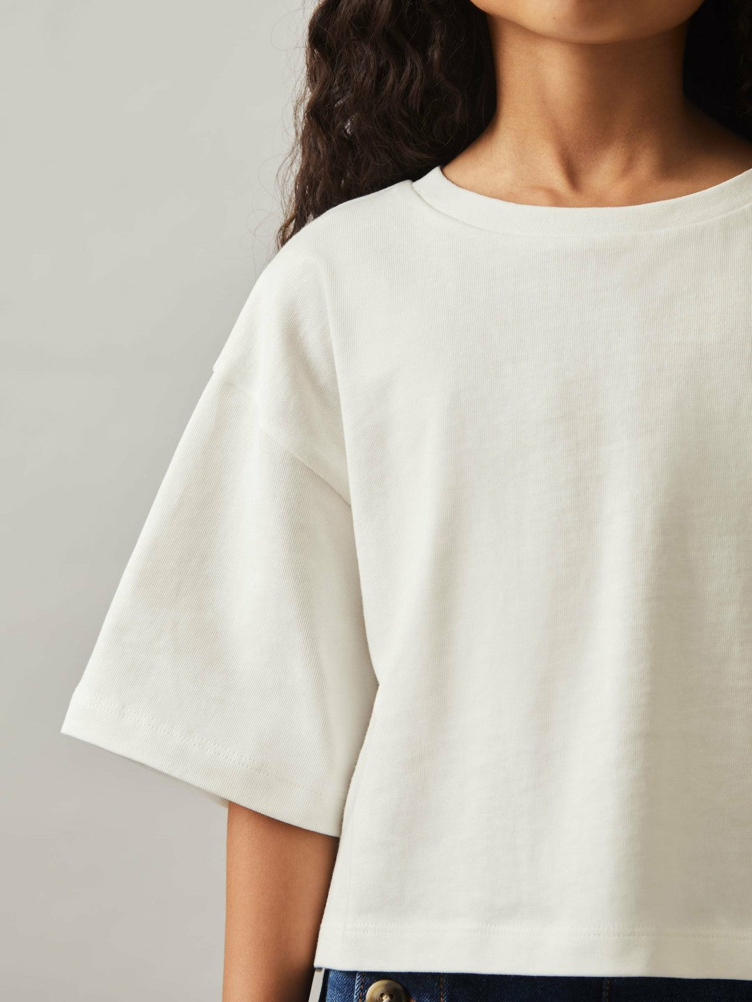 Reiss Featured - 4-9 yrs Oversize Cotton Cropped T-Shirt in Ivory