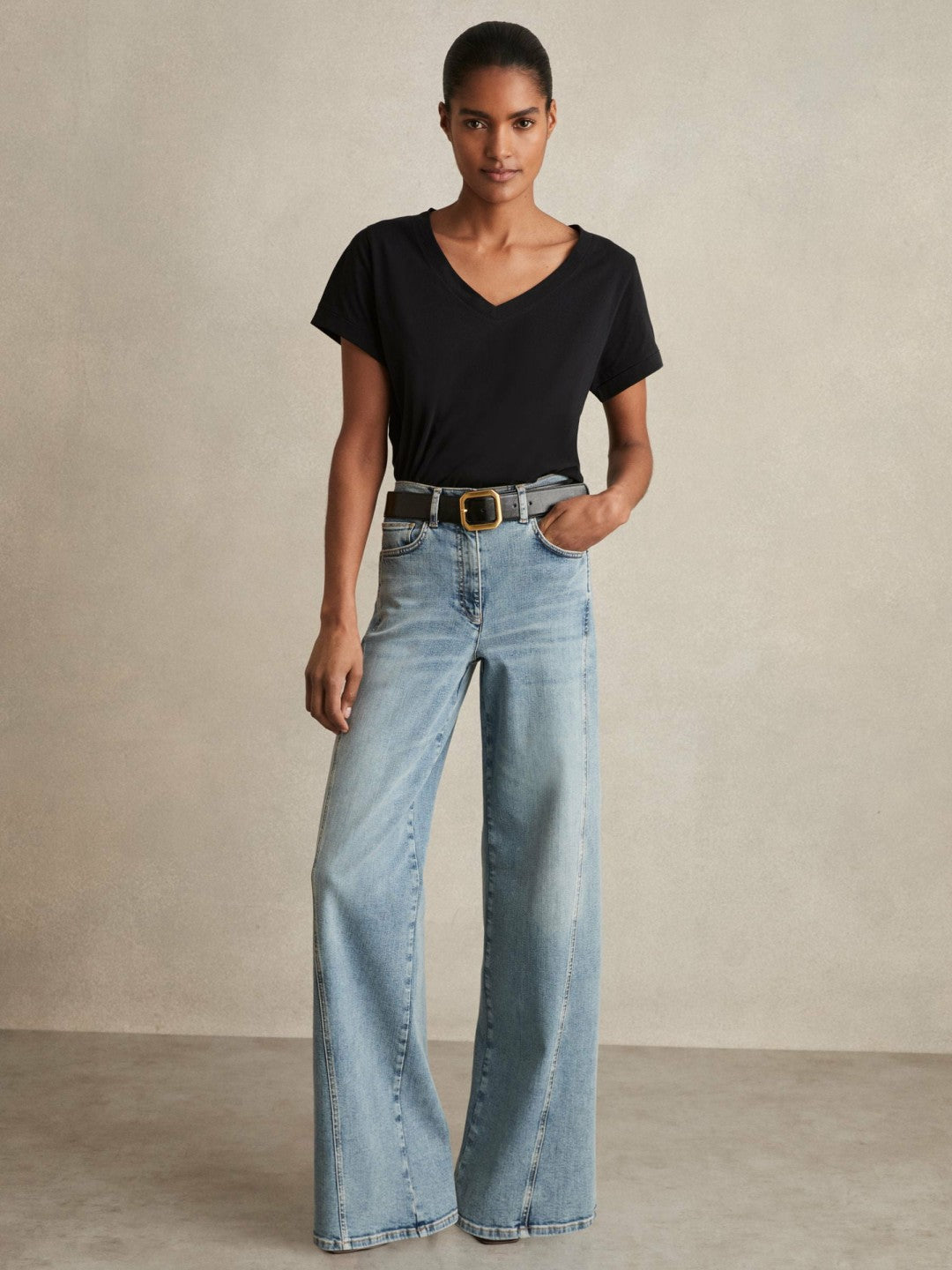 Reiss Best Seller - Brushed-Cotton V-Neck T-Shirt in Black