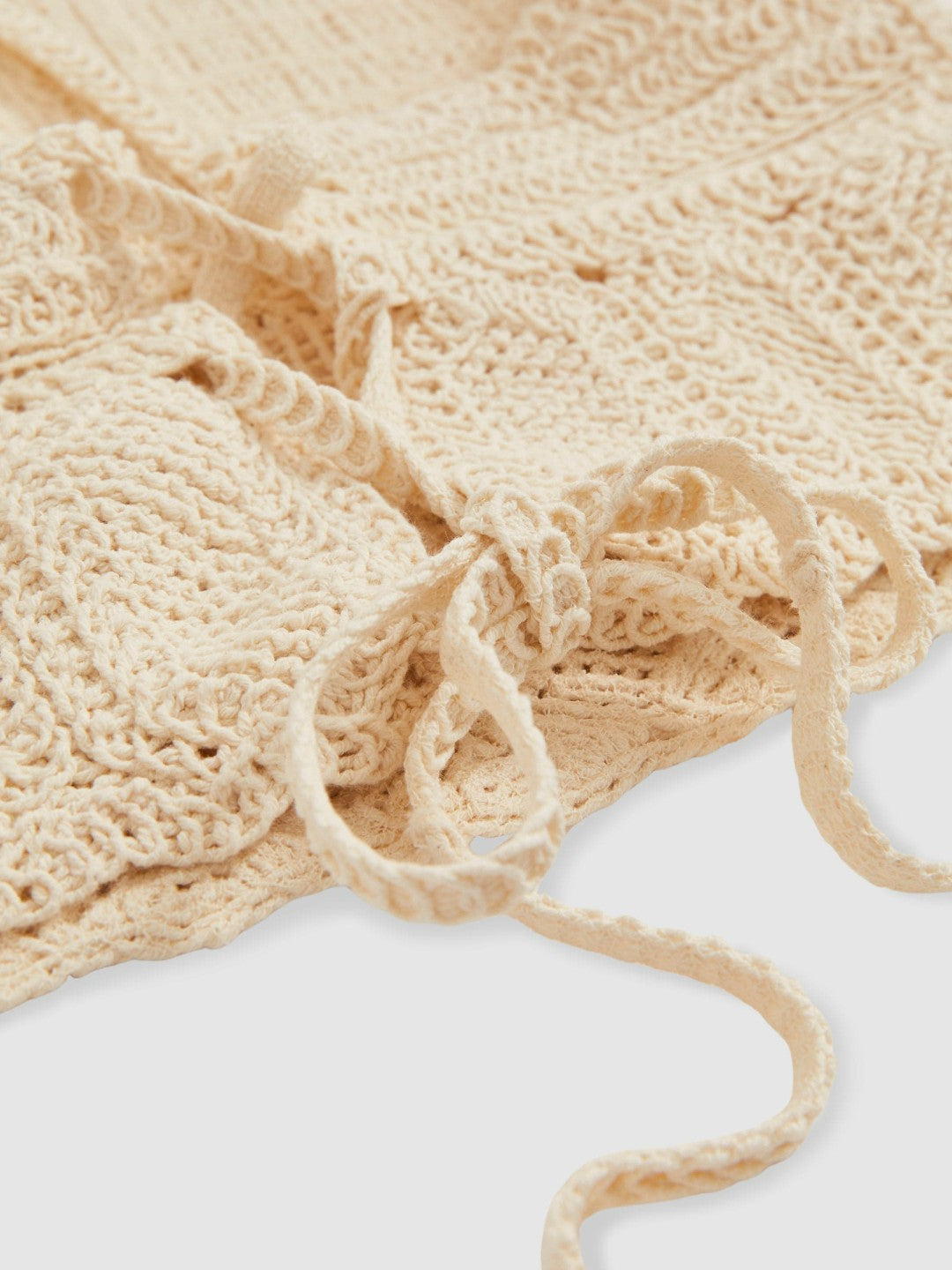 Reiss Featured - Cotton Crochet Tie-Back Cropped Top in Cream