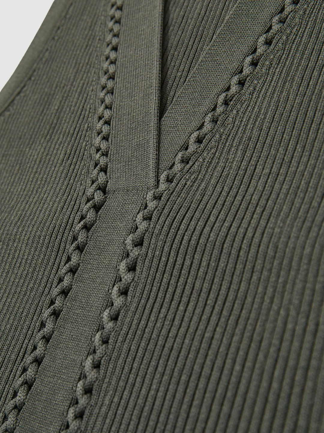 Reiss Affordable - Craft-Stitch Rib-Knit Vest in Khaki Green
