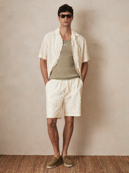 Reiss Popular Choice - | Ché Fringed-Wave Shorts in Off White