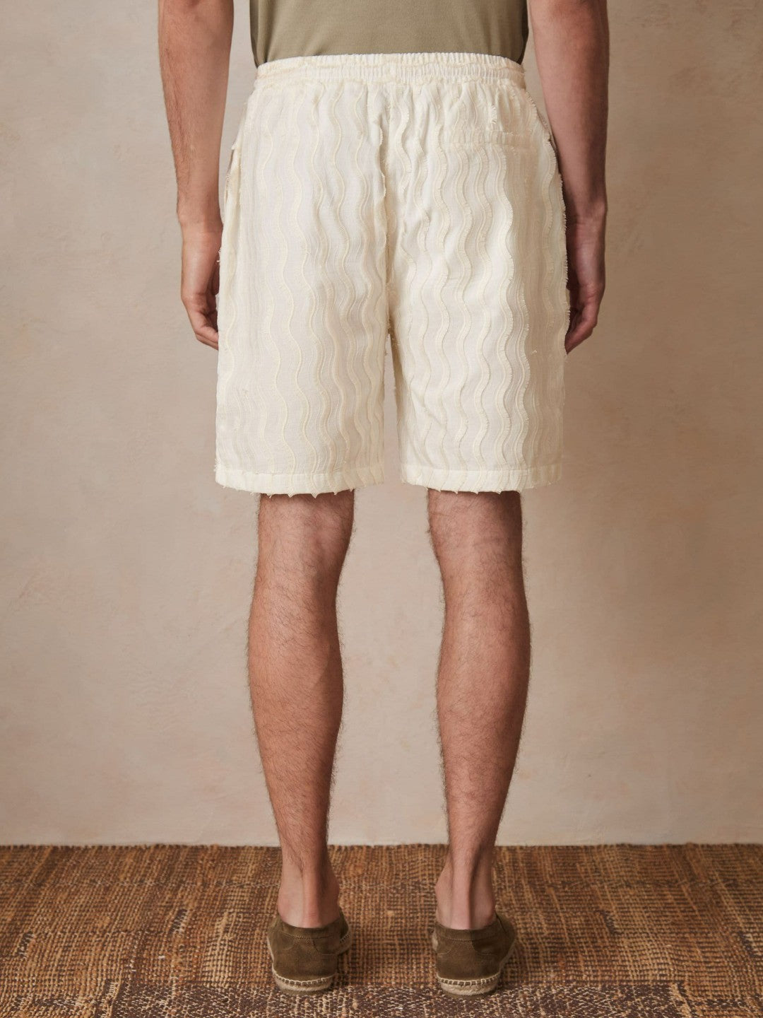 Reiss Popular Choice - | Ché Fringed-Wave Shorts in Off White
