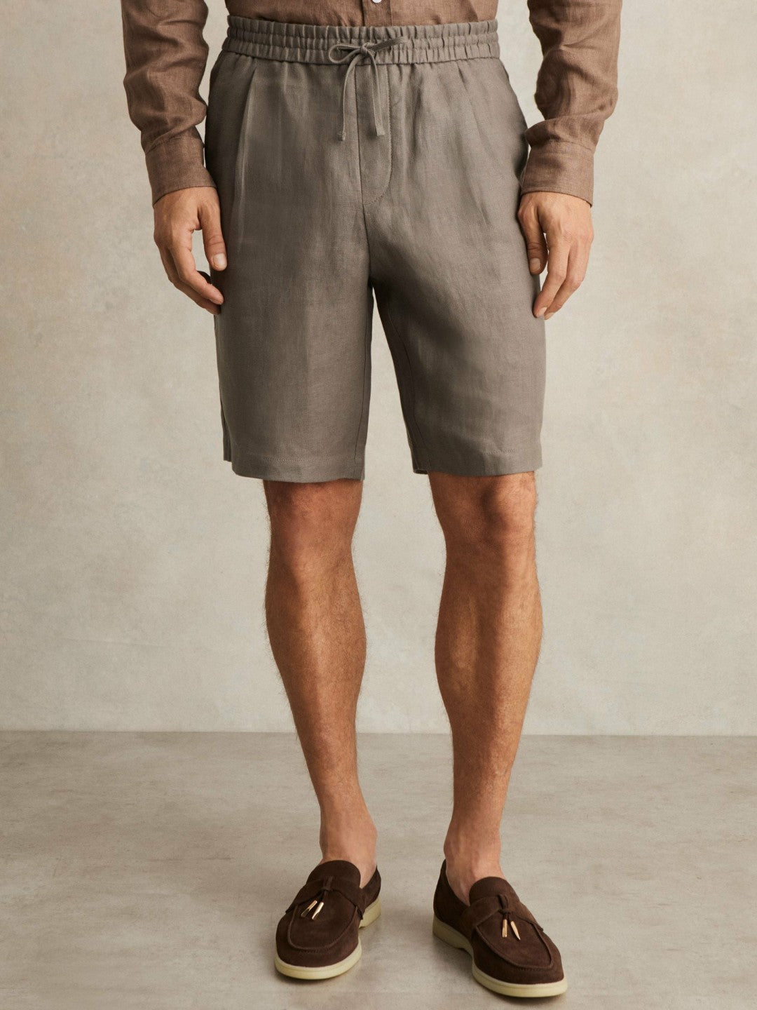 Reiss Deal - Linen Drawstring Shorts in Mushroom Brown