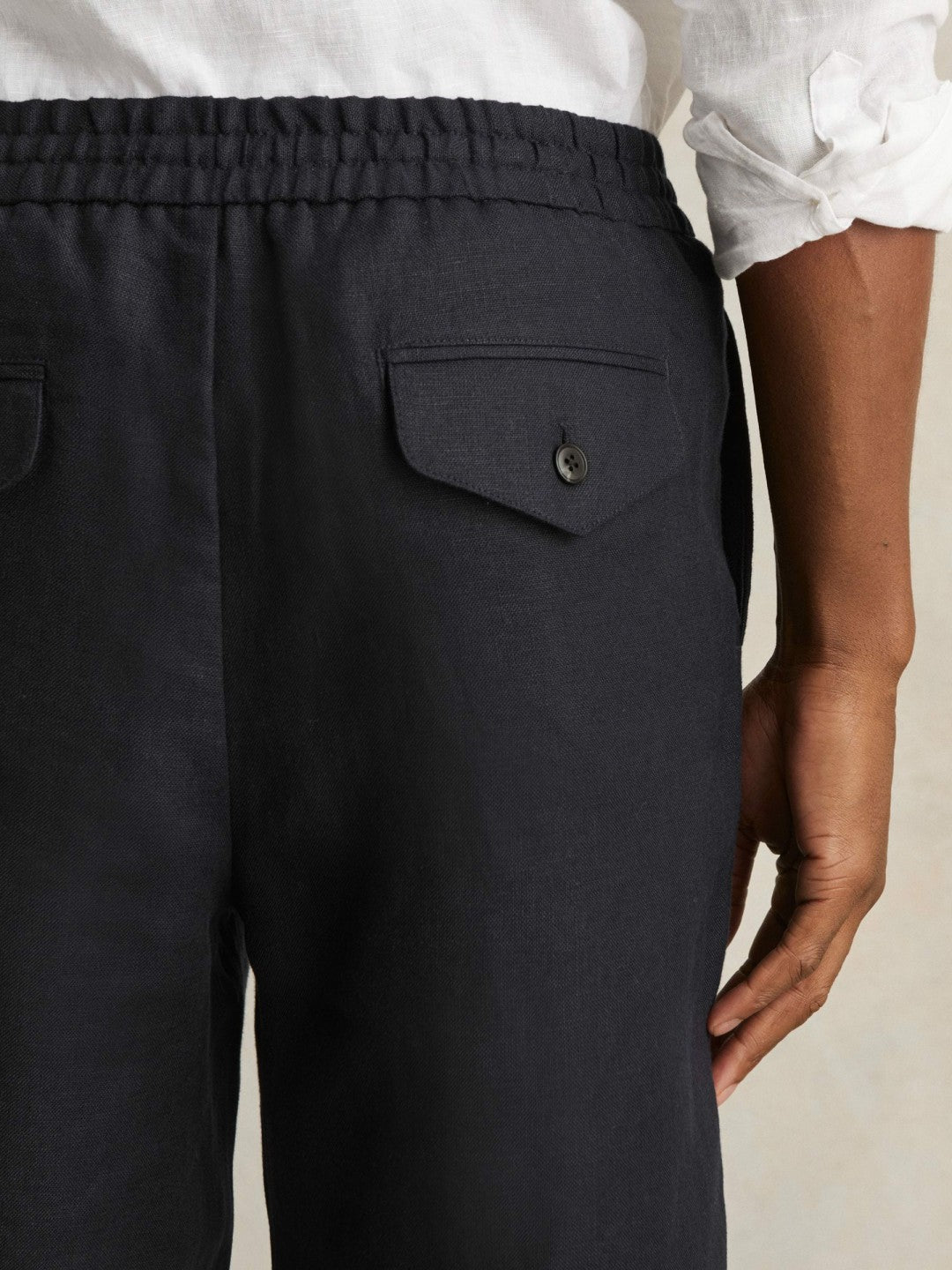 Reiss Value - Linen Drawstring Shorts in Navy