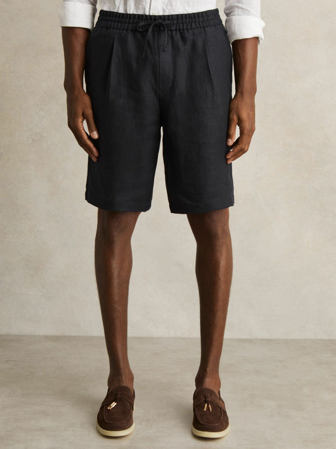 Reiss Value - Linen Drawstring Shorts in Navy