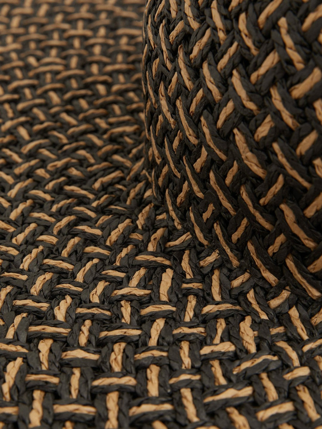 Reiss Deal - Straw Basket-Weave Sun Hat in Black/Natural