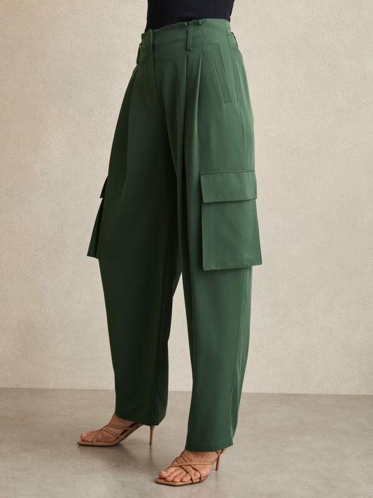 Reiss Offer - Petite Wide-Leg Pleated Cargo Trousers in Green