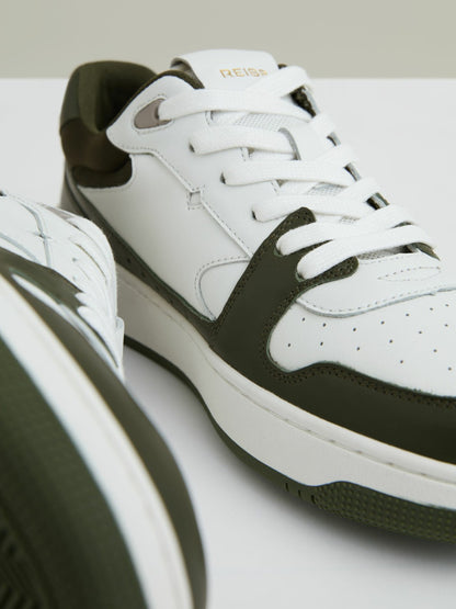 Reiss Value - Leather Panelled Trainers in Khaki/White