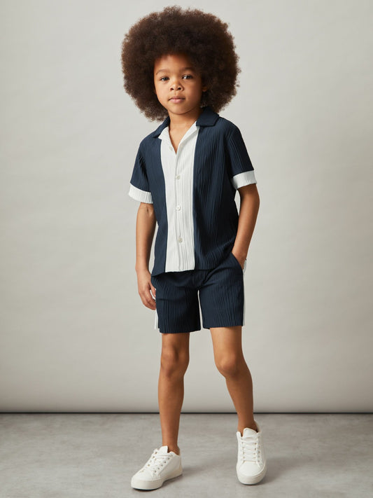 Reiss 3-9 yrs Plissé Colour-Block Shirt in Navy/White