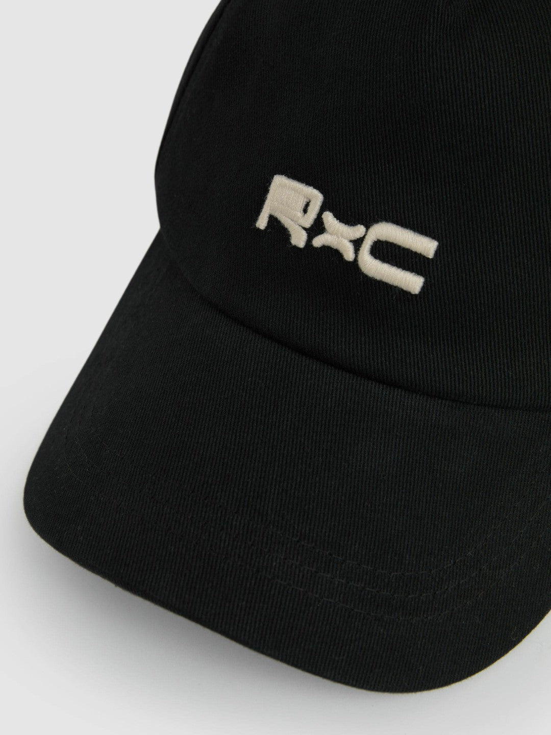 Reiss Offer - | Ché Logo-Embroidered Cap in Black