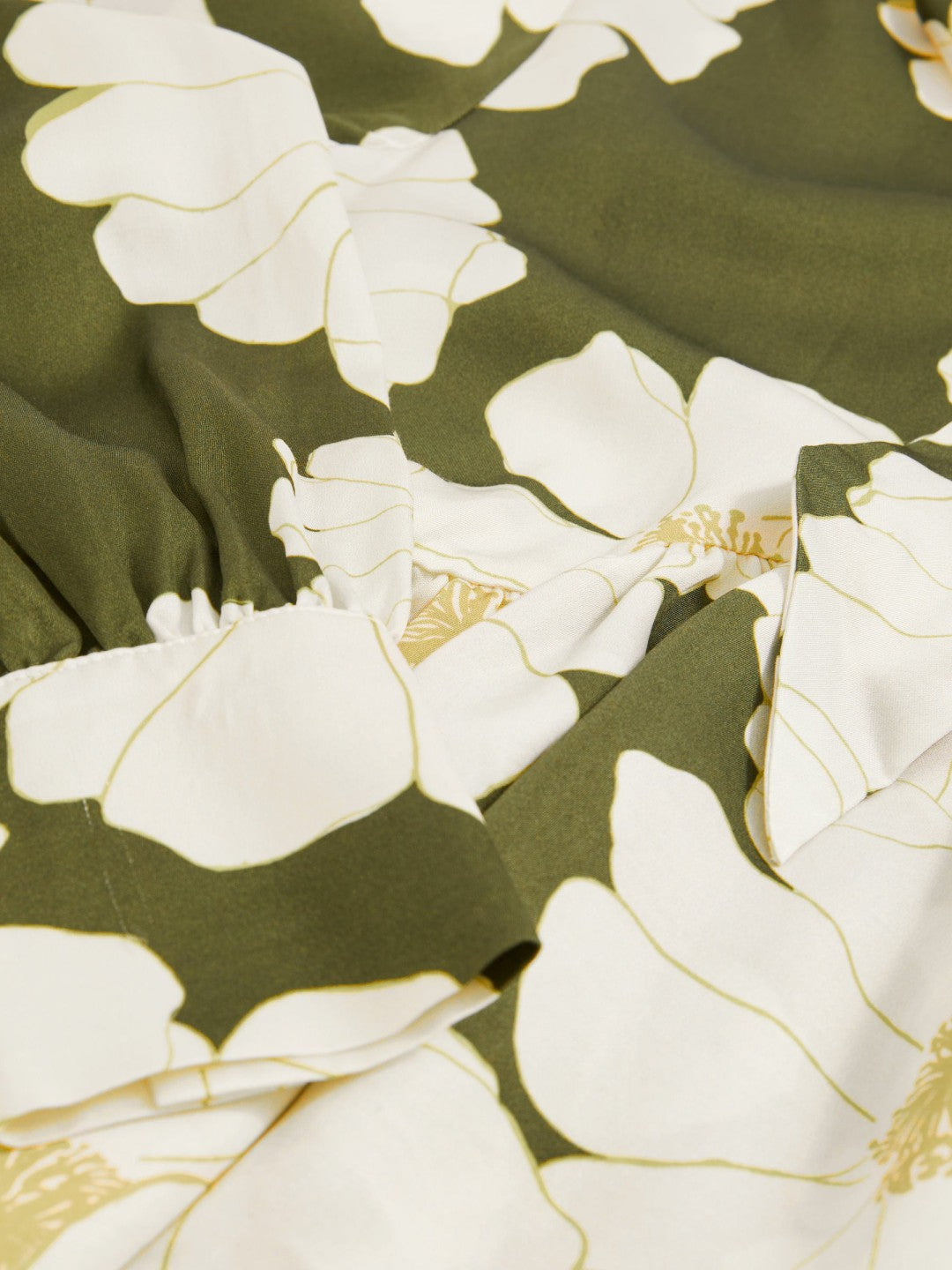 Reiss Value - Floral Tie-Neck Swing Blouse in Ivory/Green