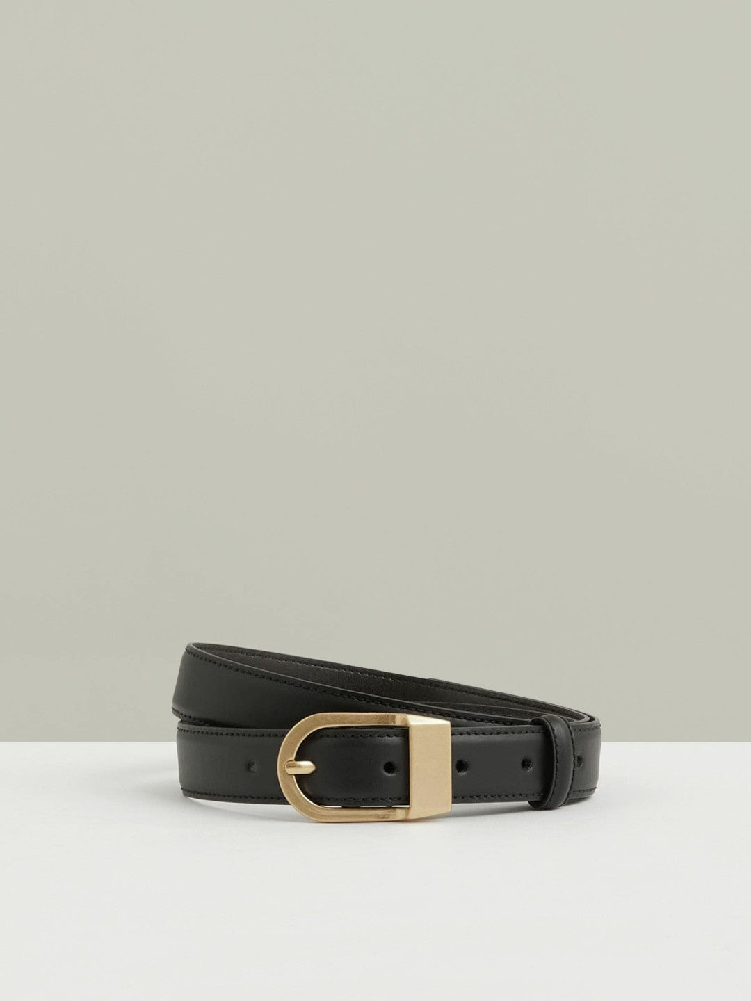 Reiss Popular Choice - Leather Curved-Buckle Belt in Black
