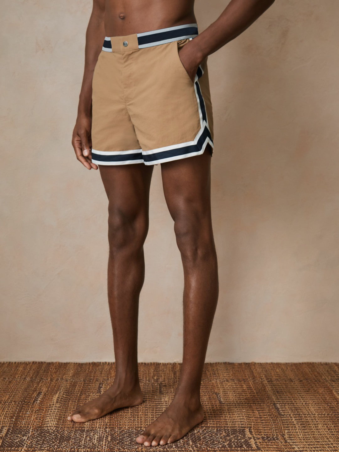 Reiss Deal - | Ché Stripe-Trim Swim Shorts in Camel