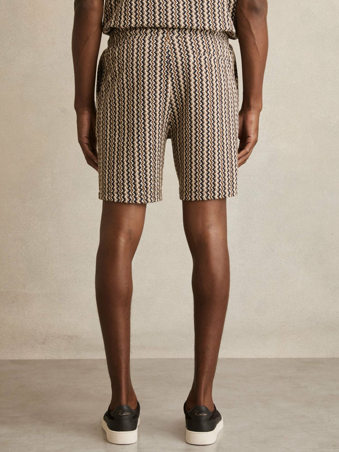 Reiss Best Seller - Zig-Zag Knit Drawstring Shorts in Tobacco Brown