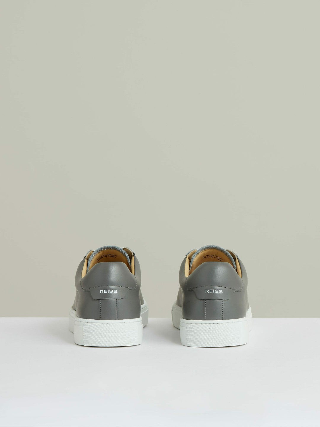 Reiss Affordable - Leather Low-Top Trainers in Graphite Grey