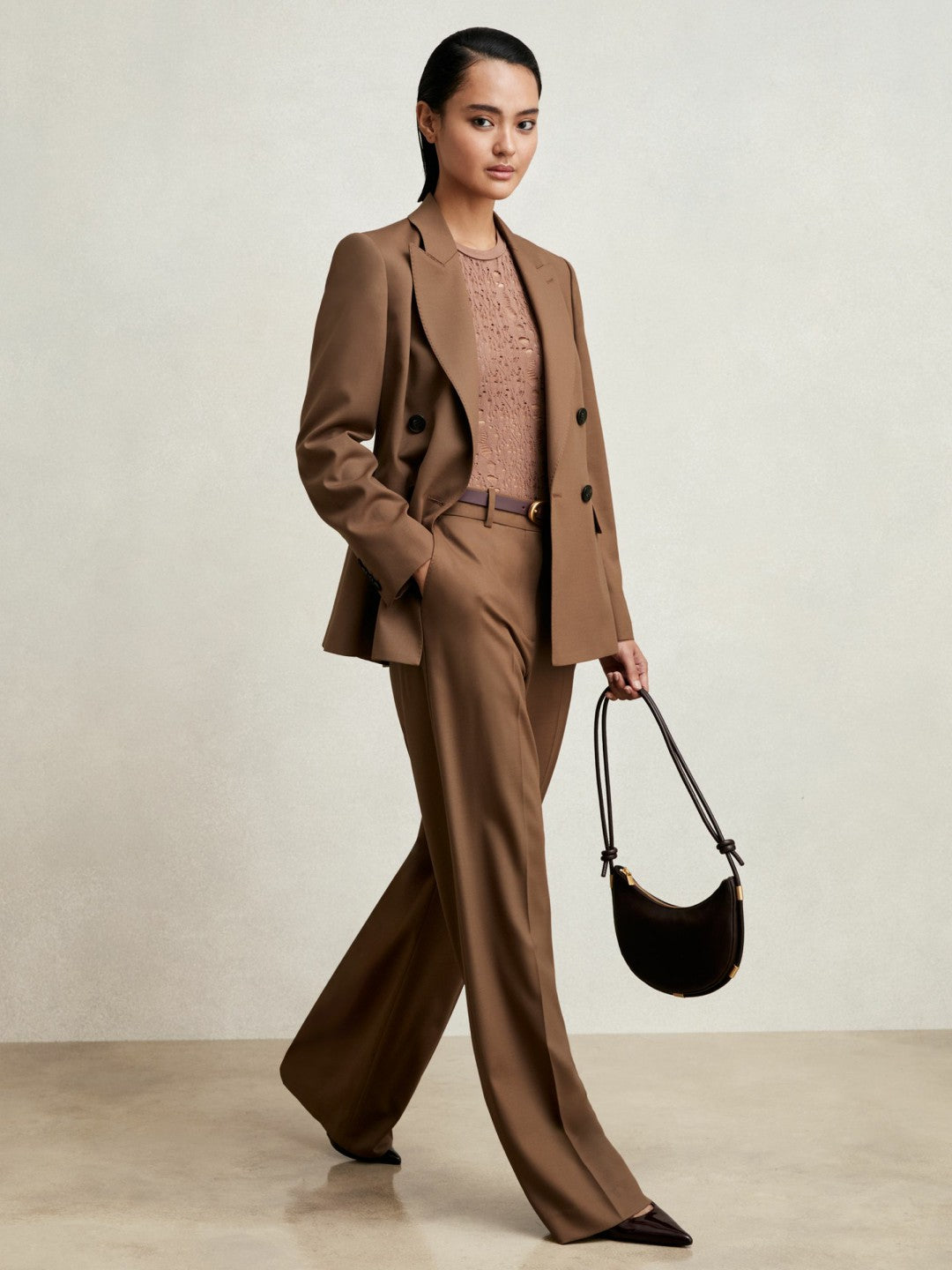 Reiss Deal - Petite Wool-Blend Double-Breasted Suit Blazer in Tan