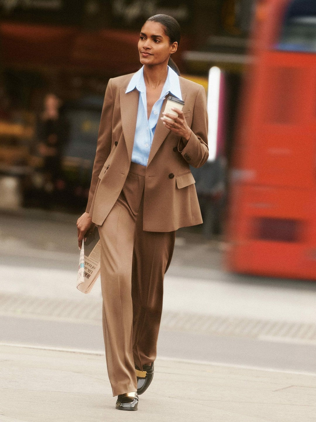Reiss Popular Choice - Wool-Blend Wide-Leg Suit Trousers in Tan