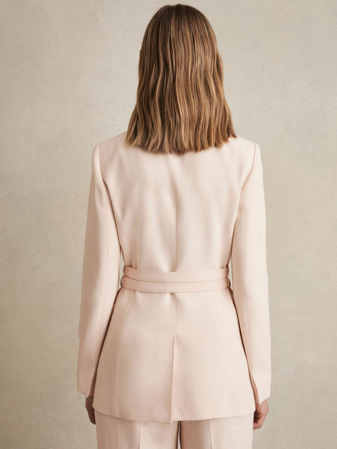 Reiss Popular Choice - Single-Breasted Belted Suit Jacket in Pink