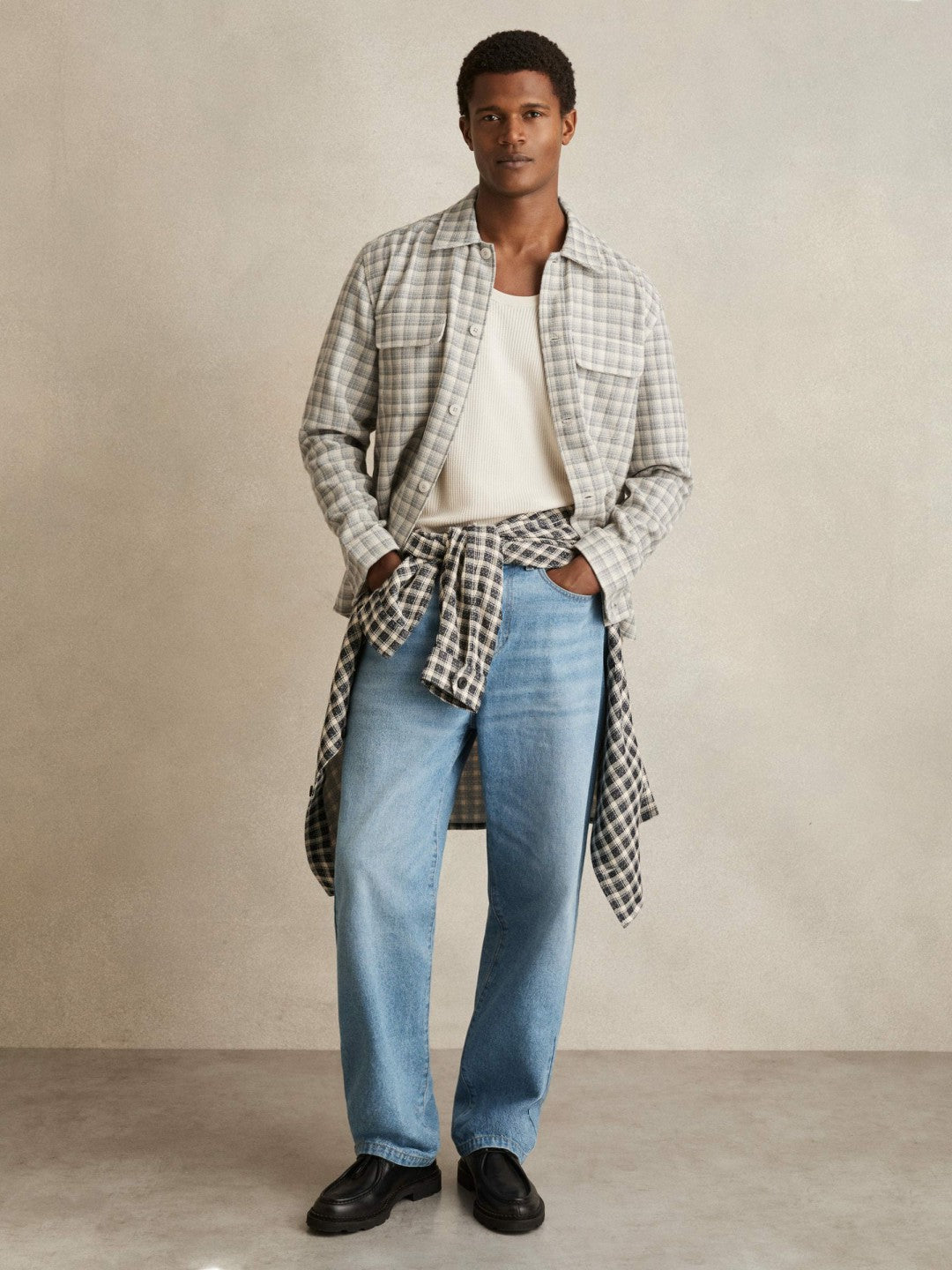 Reiss Popular Choice - Woven Check Twin Pocket Overshirt in Light Grey