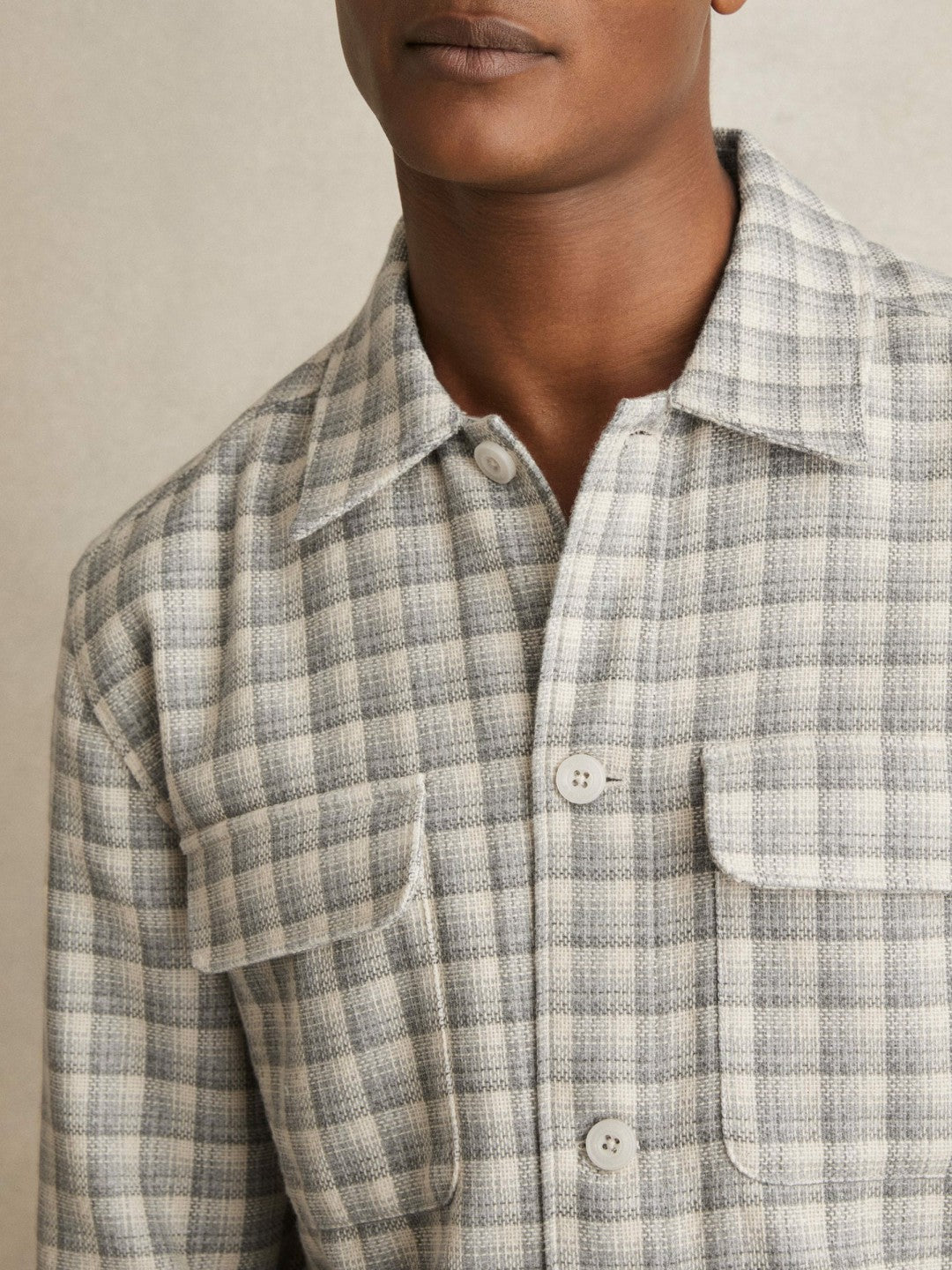 Reiss Popular Choice - Woven Check Twin Pocket Overshirt in Light Grey