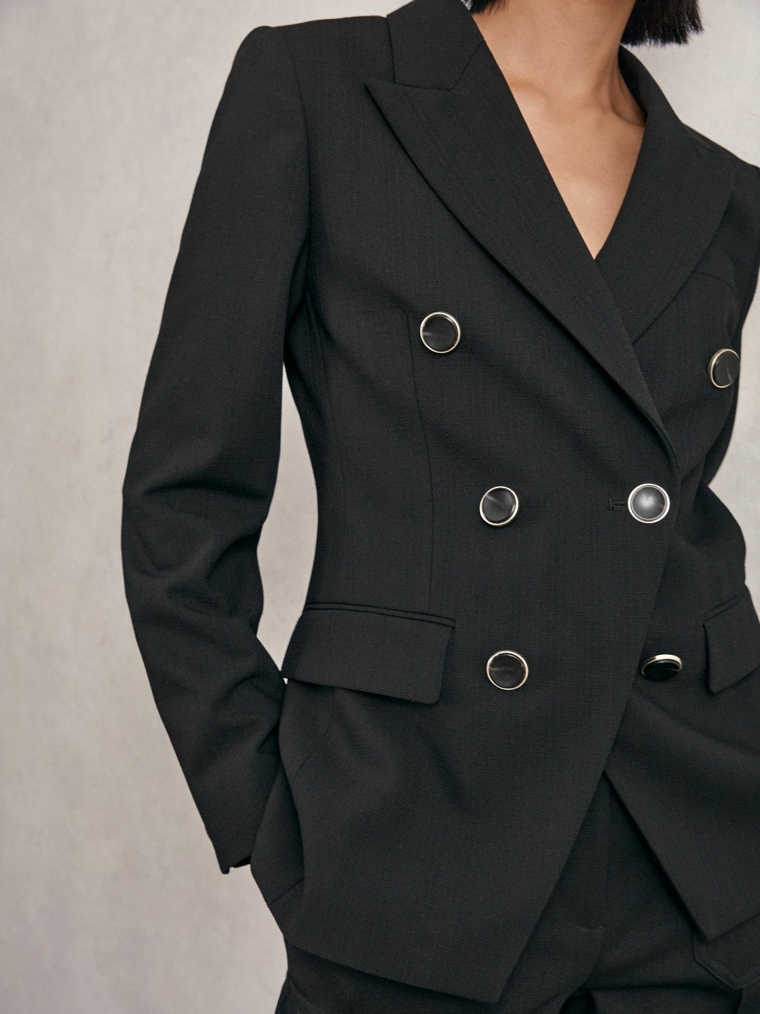 Reiss Sale - Petite Wool-Blend Double-Breasted Blazer in Black