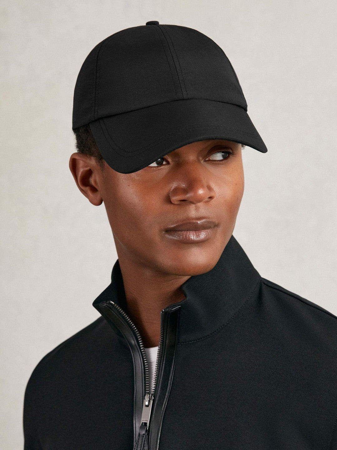Reiss Offer - Embroidered-Logo Tech Baseball Cap in Black