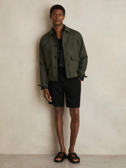 Reiss Popular Choice - Side-Adjuster Tailored Shorts in Black