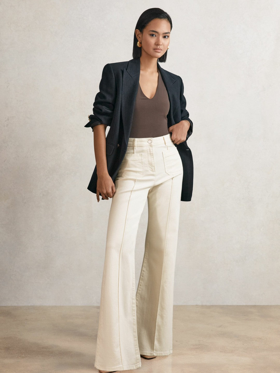 Reiss Deal - Petite Patch-Pocket Flared Jeans in Ecru