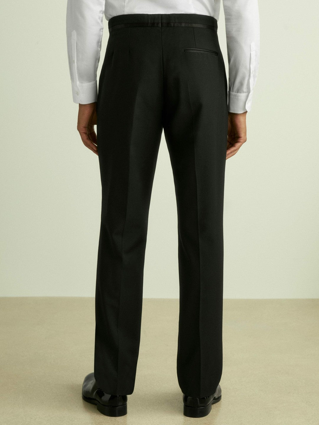 Reiss Deal - Wool-Blend Regular-Fit Tuxedo Trousers in Black