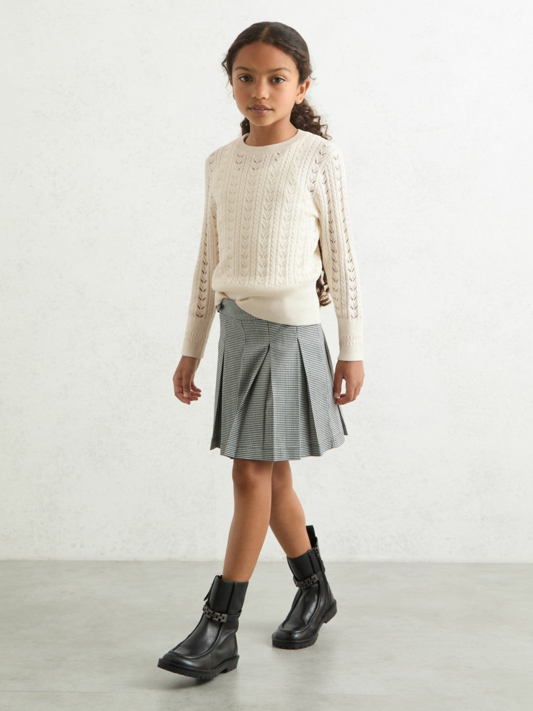 Reiss Value - Jumper in Ivory