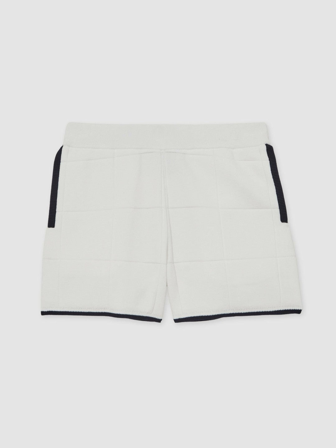 Reiss Sale - Tipped Knit Stitch-Detail Shorts in White/Navy