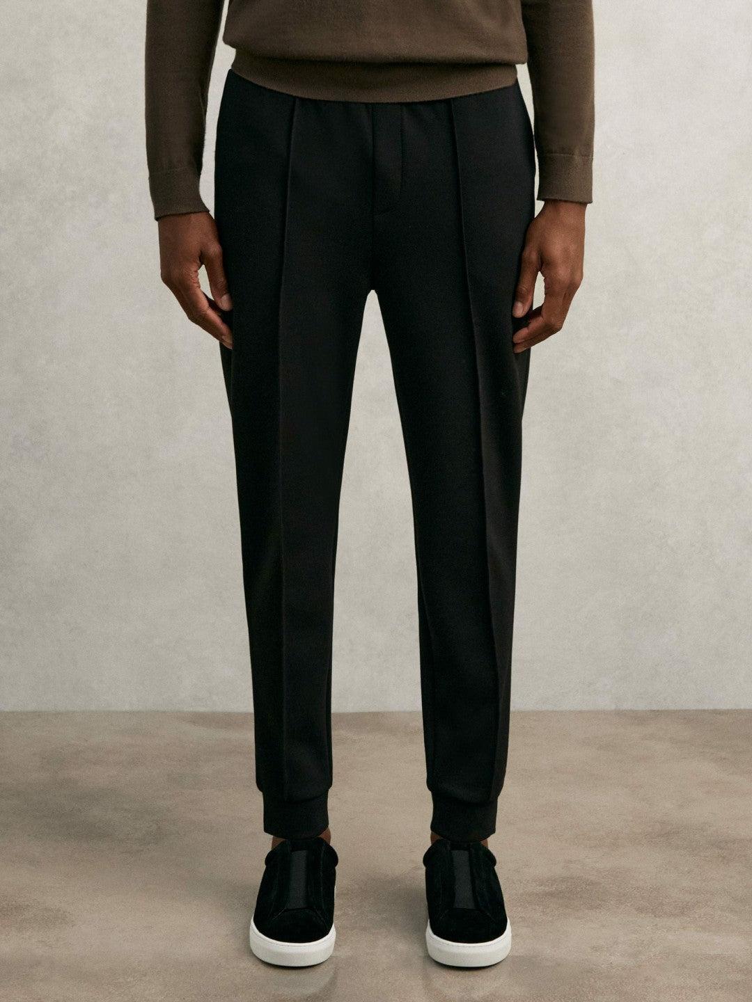 Reiss Popular Choice - Interlock Drawstring Joggers in Black