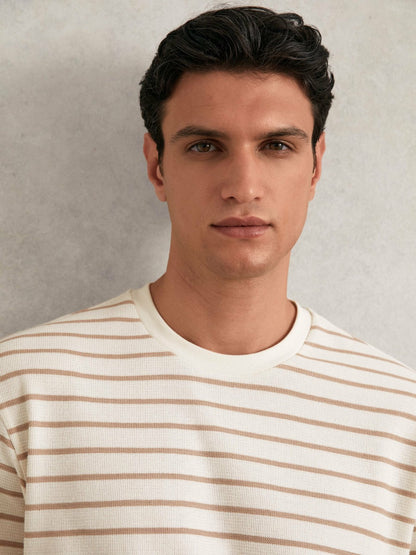 Reiss Value - Cotton Textured Stripe T-Shirt in Oatmeal/White